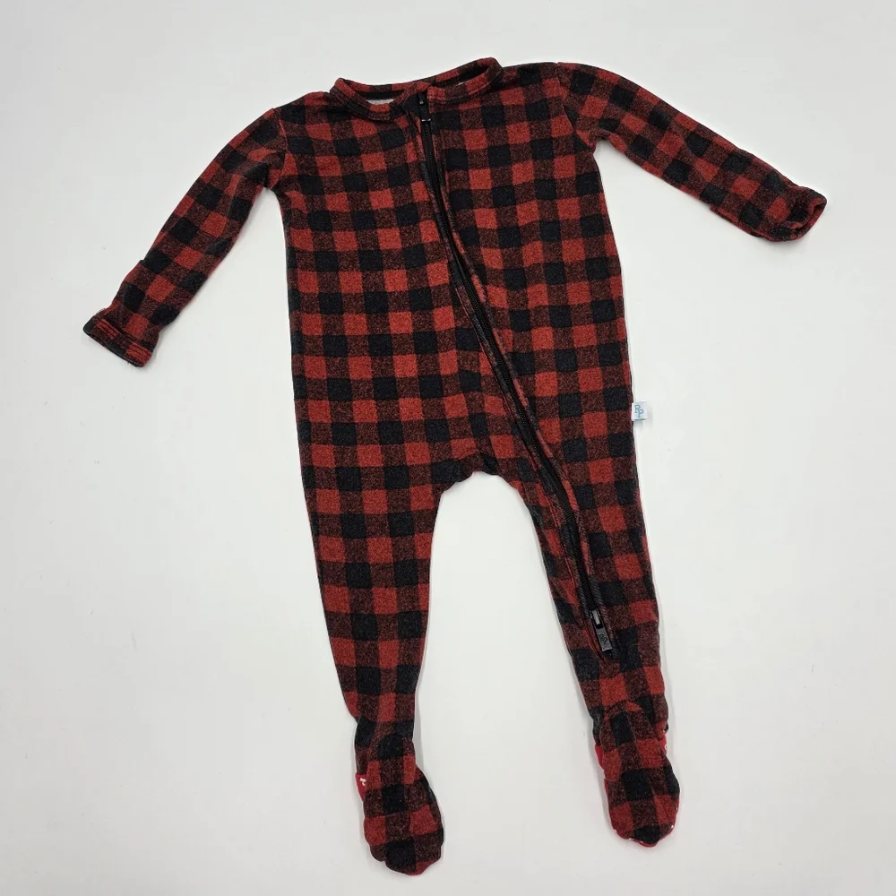 Posh Peanut buffalo check baby sleeper size newborn